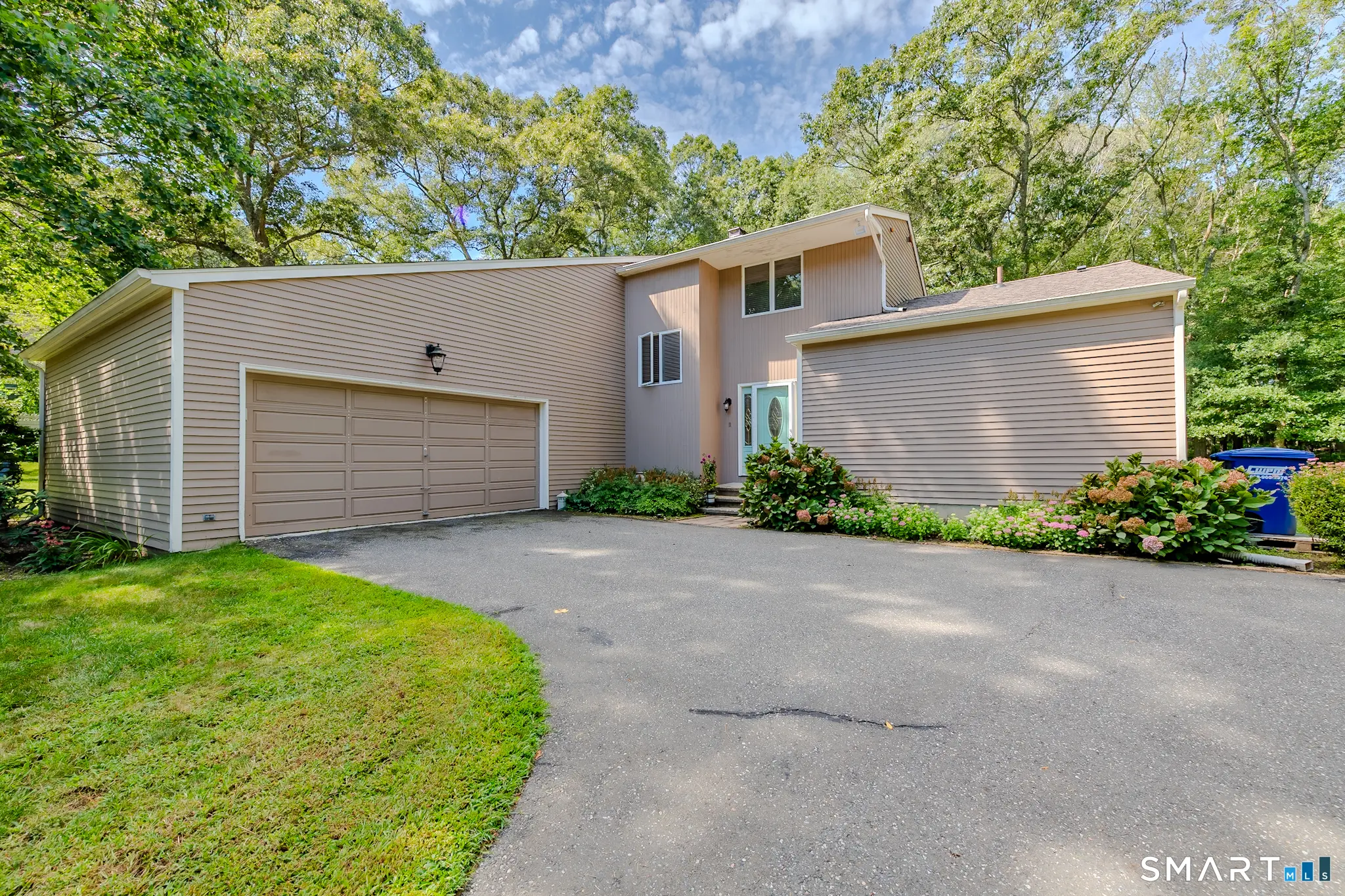 4 Briarwood Court, Ledyard
