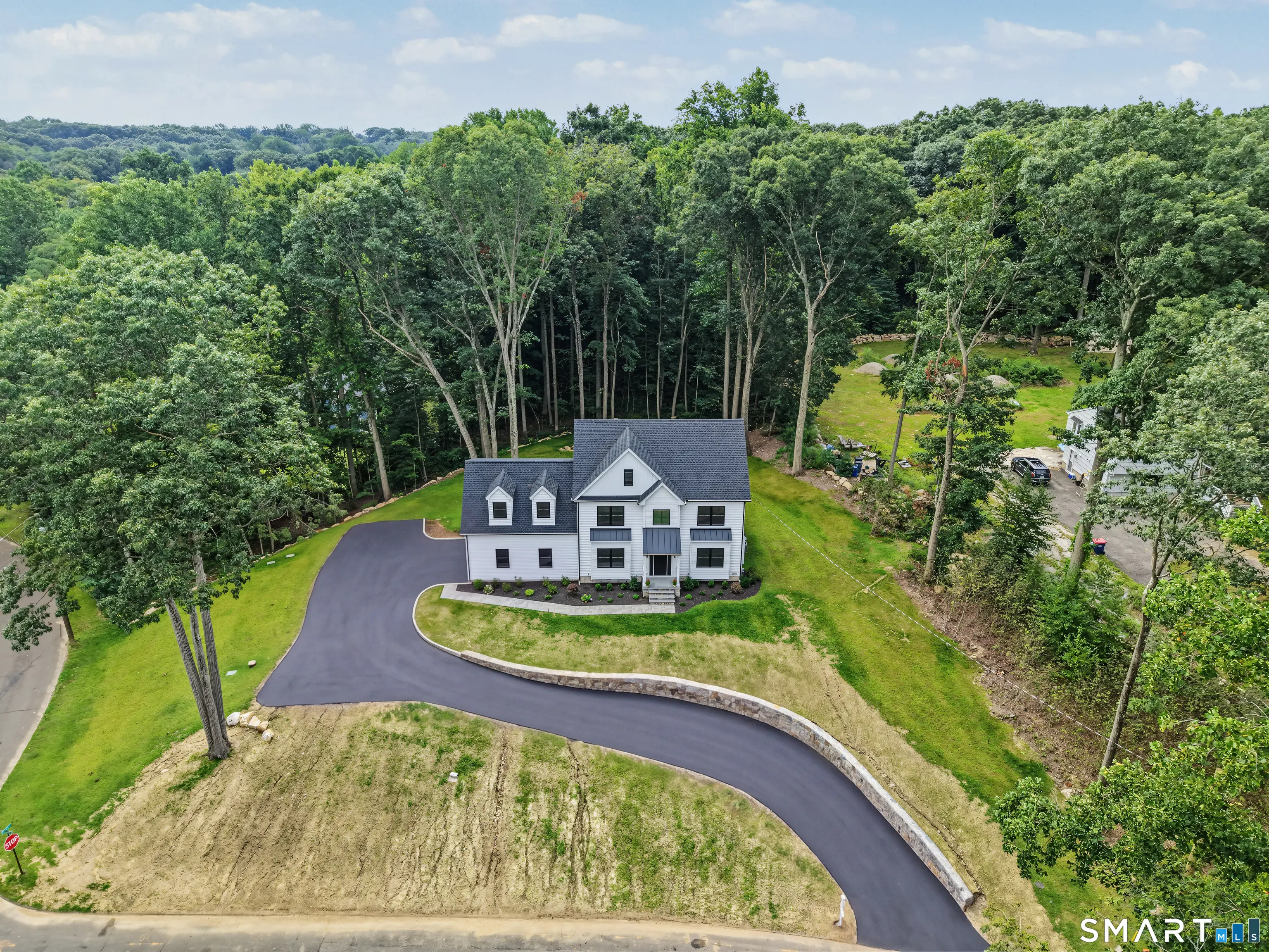 18 Timberlane Trail, Trumbull