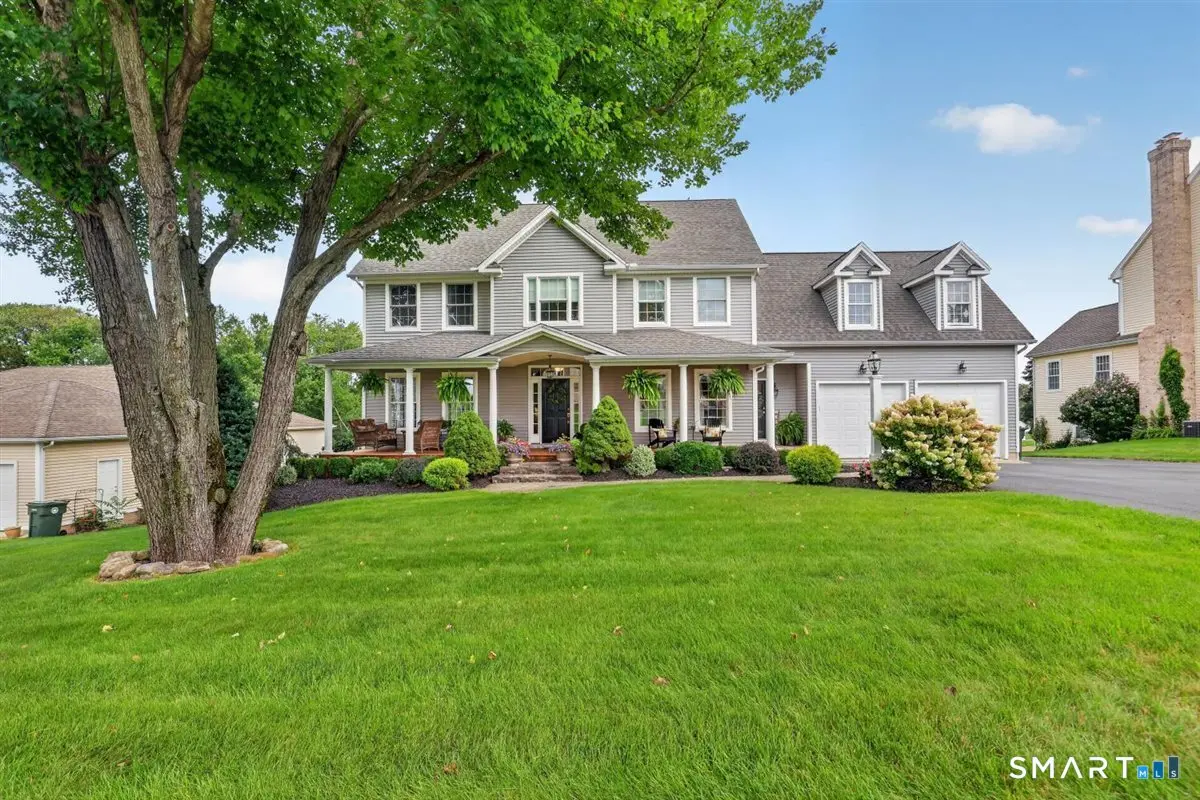 17 Knoll Lane, Rocky Hill