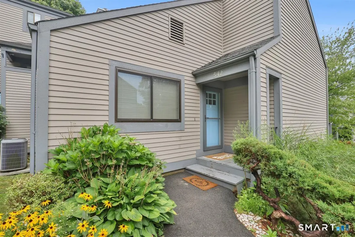 542 Pilgrim Harbor 542, Wallingford
