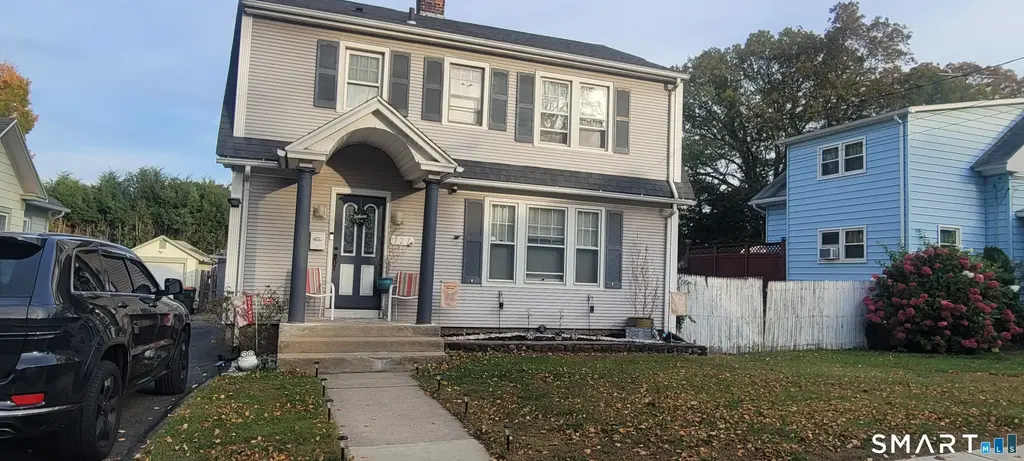 127 North Pearl Street, Meriden