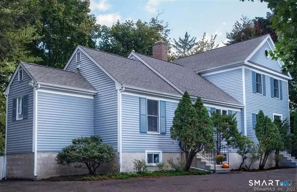 164 New Norwalk Road, New Canaan
