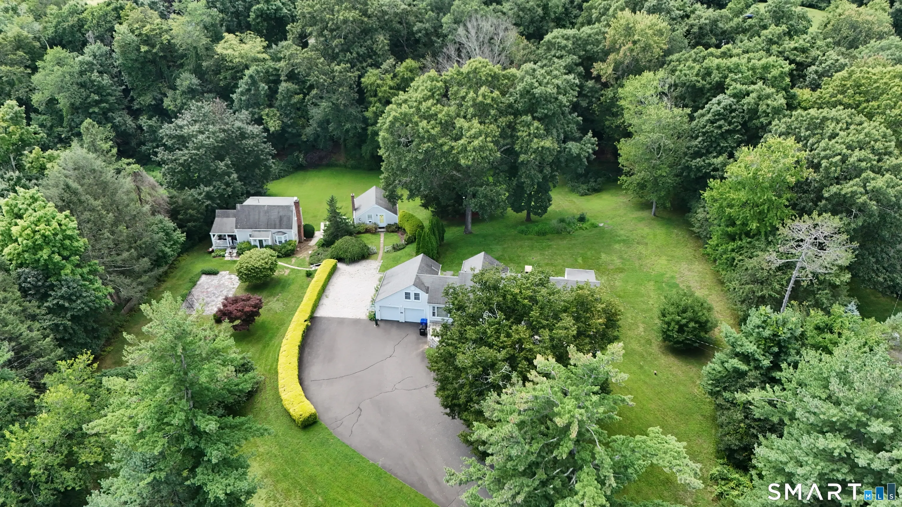 94 Obtuse Road South, Brookfield