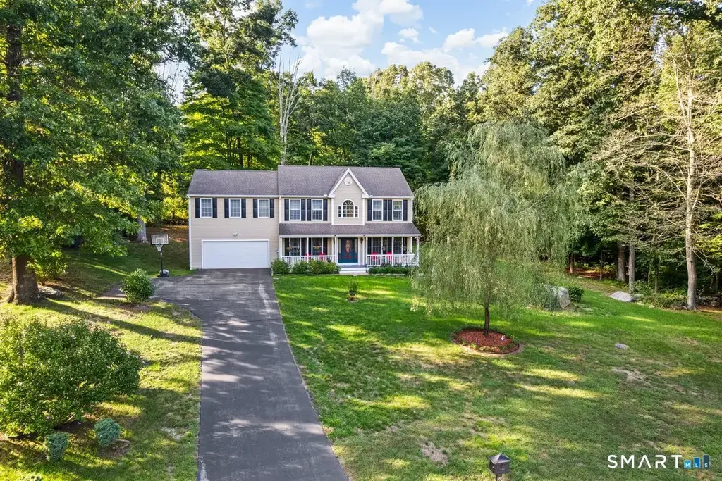 38 Brookside Drive, Norwich