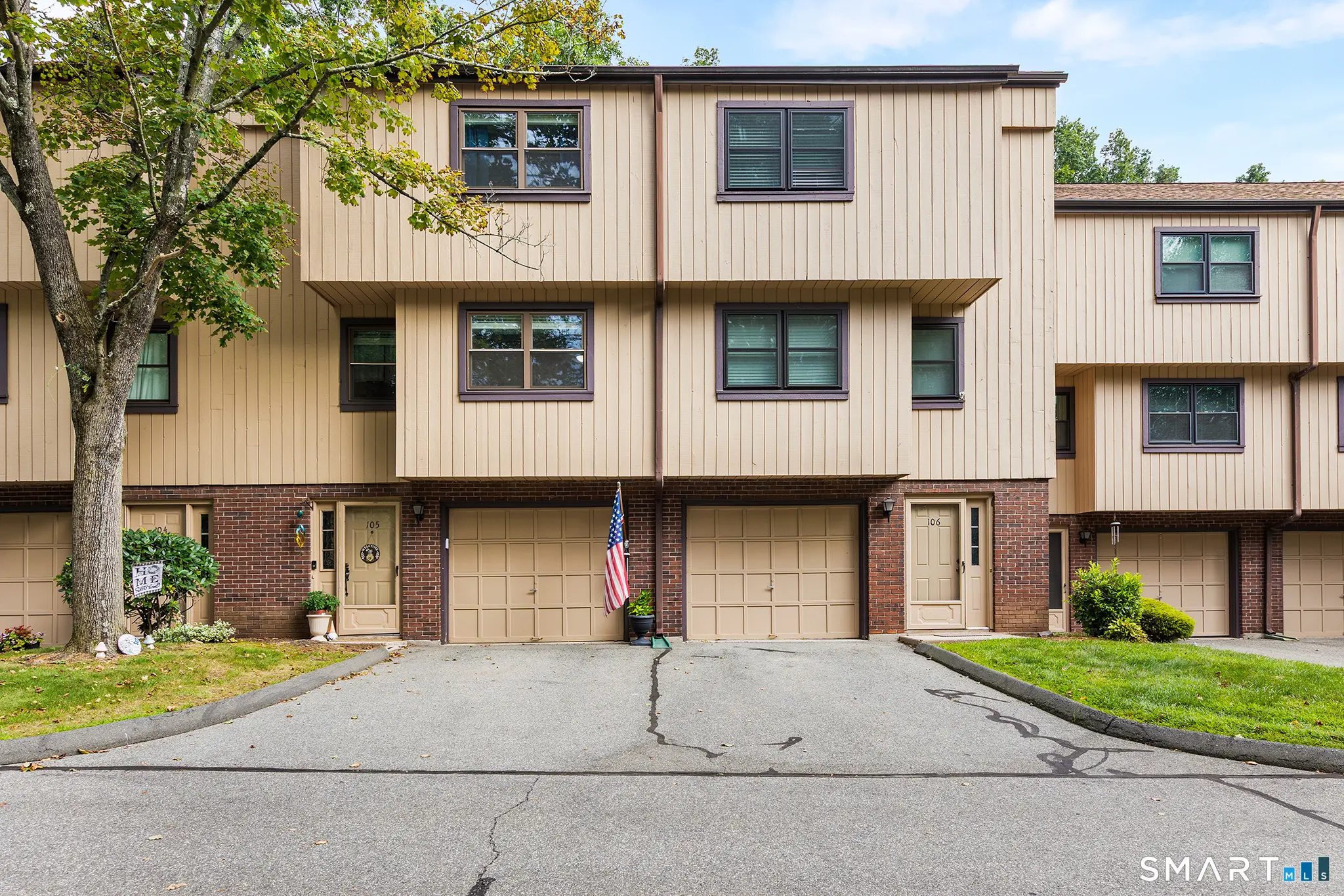 105 Mattabasset Drive 105, Meriden