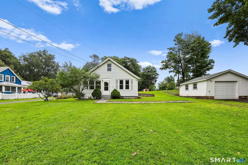 63 Hunt Lane, East Haven
