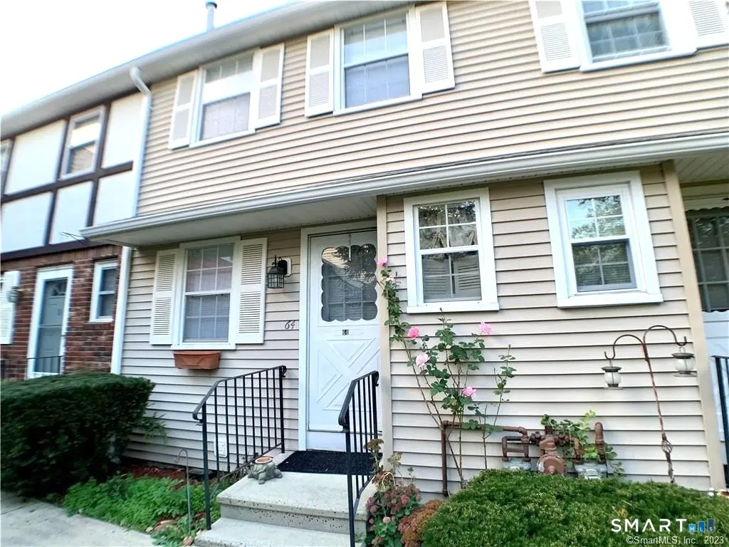 64 East Gate Lane, Hamden