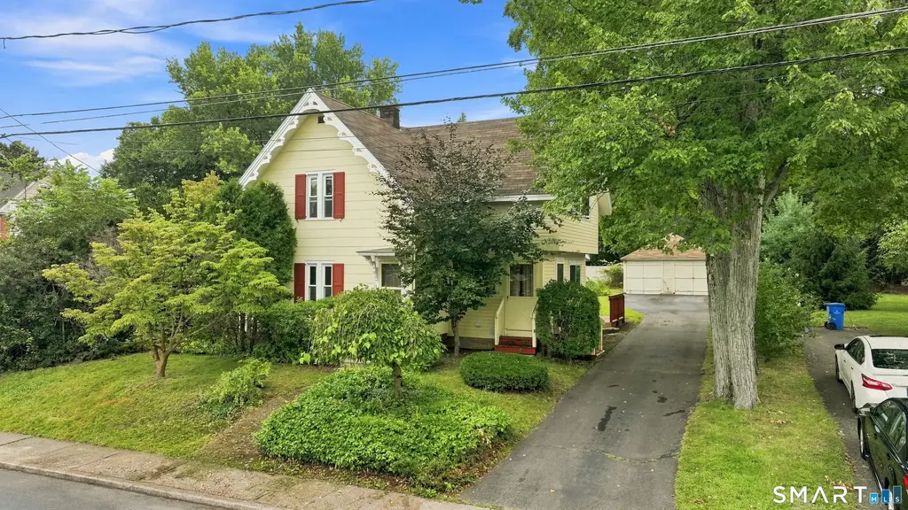 83 Starkweather Street, Manchester