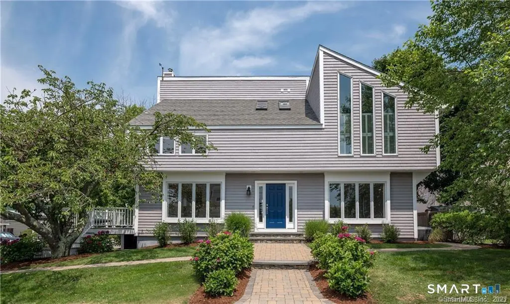 6 Leeway Drive, Westbrook