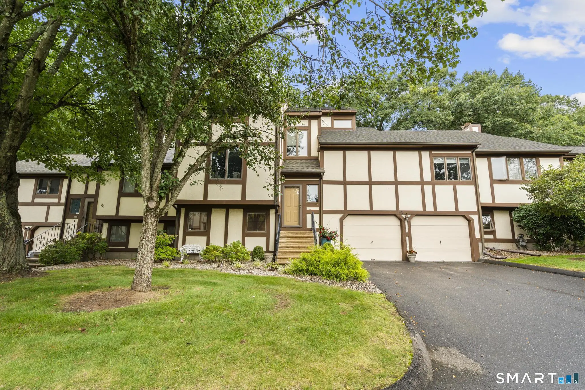 690 Forest Road 722, West Haven