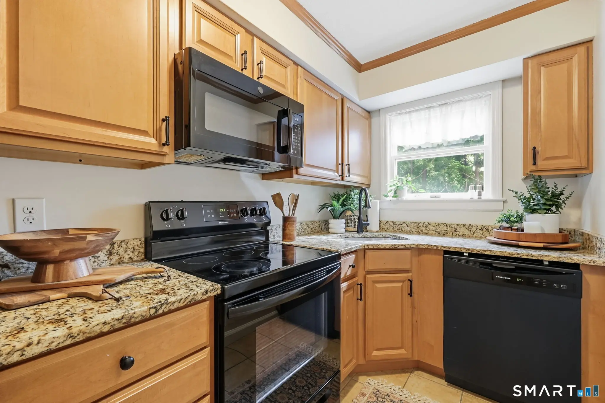 1 Concorde Way A6, Windsor Locks