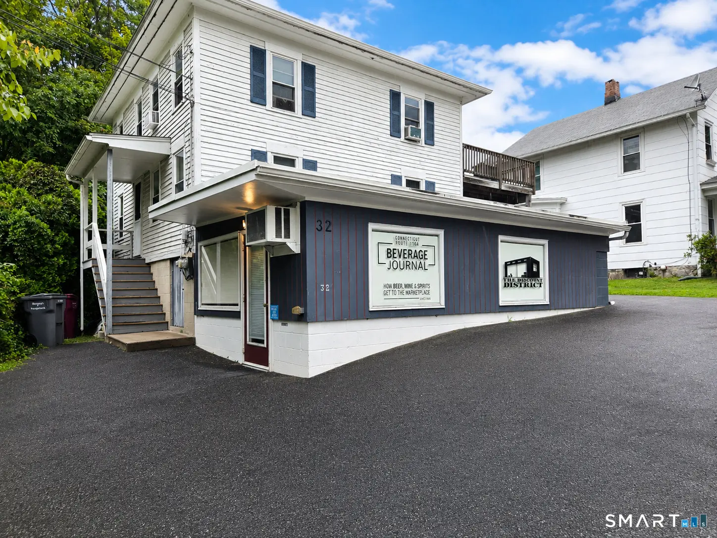 32 Neumann Street, Naugatuck