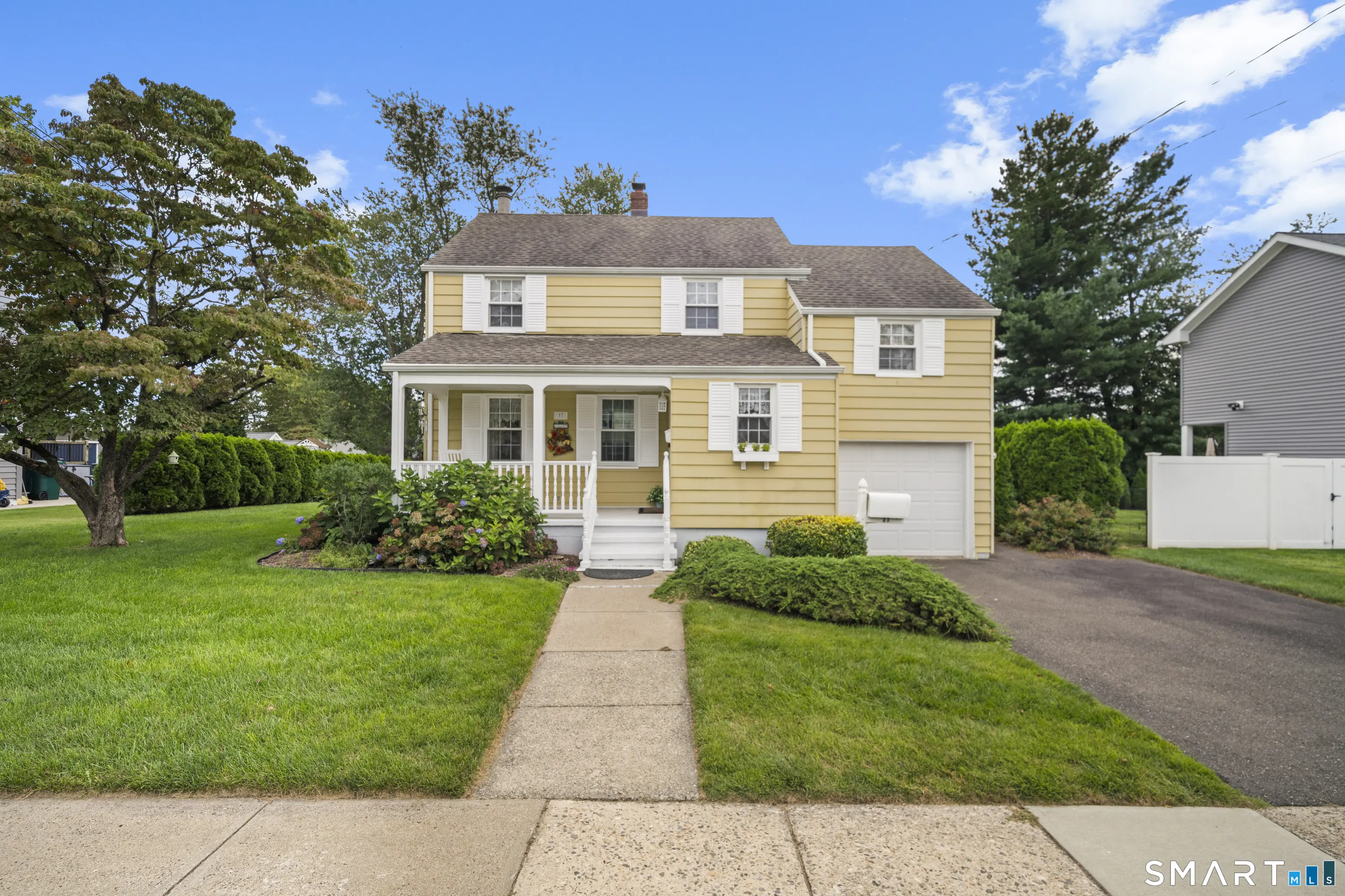 37 Sunflower Avenue, Stratford