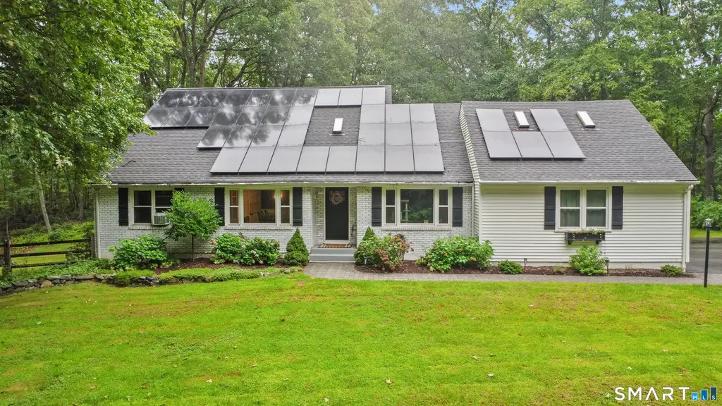 182 Old Cart Road, Haddam