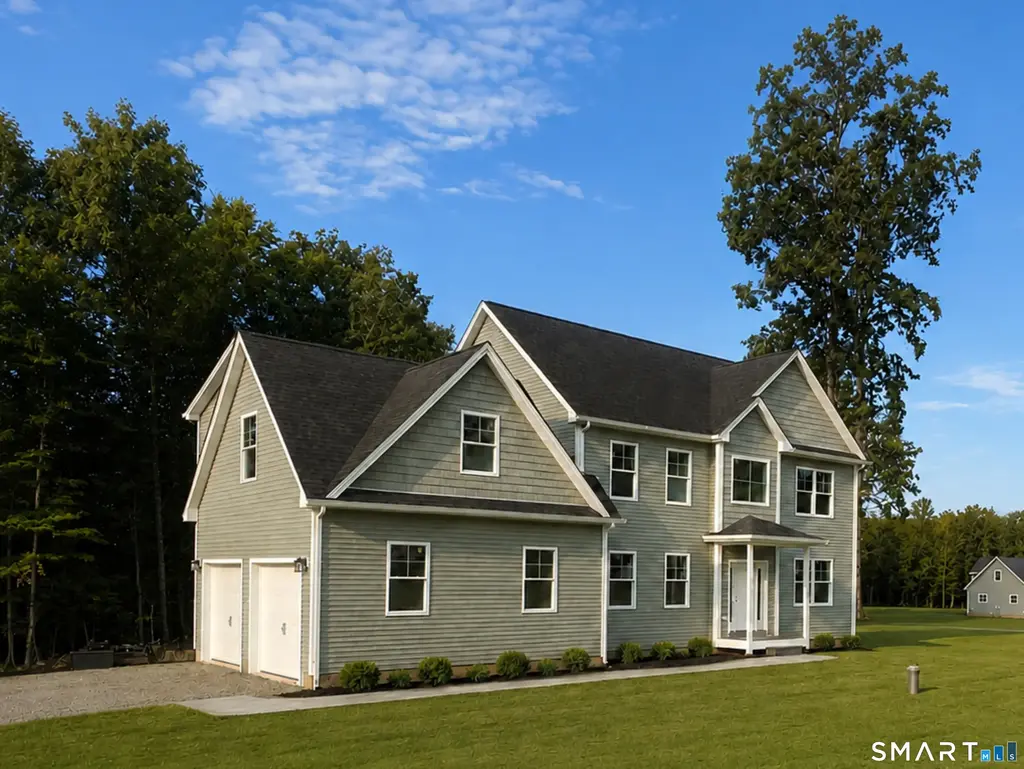 2 Town Line Drive, East Hampton