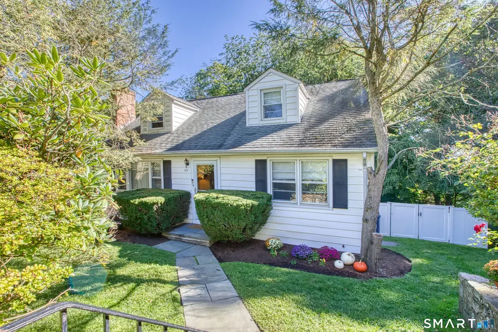 113 Pilgrim Drive, Greenwich