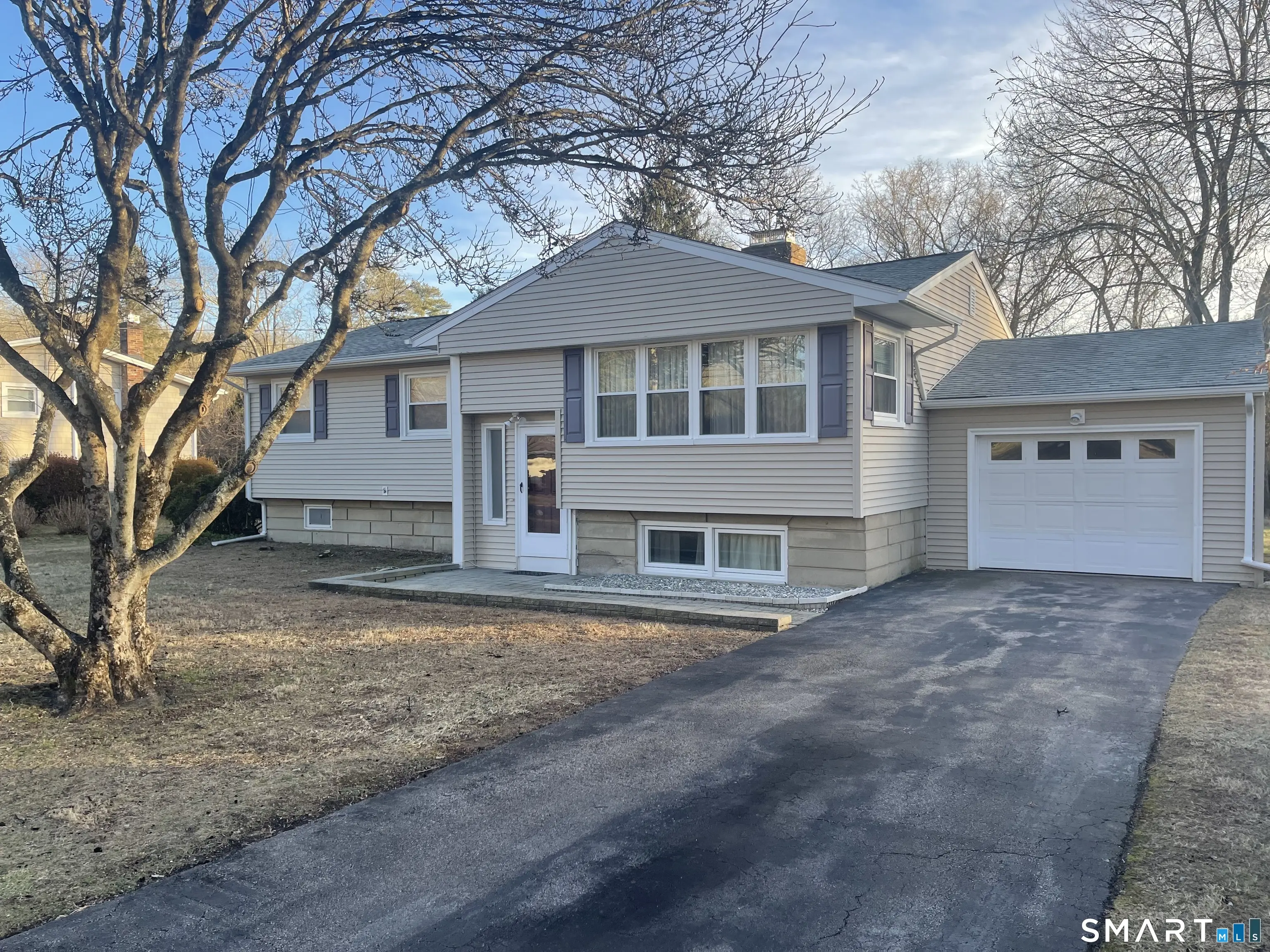 7 Riverbend Drive, Stonington