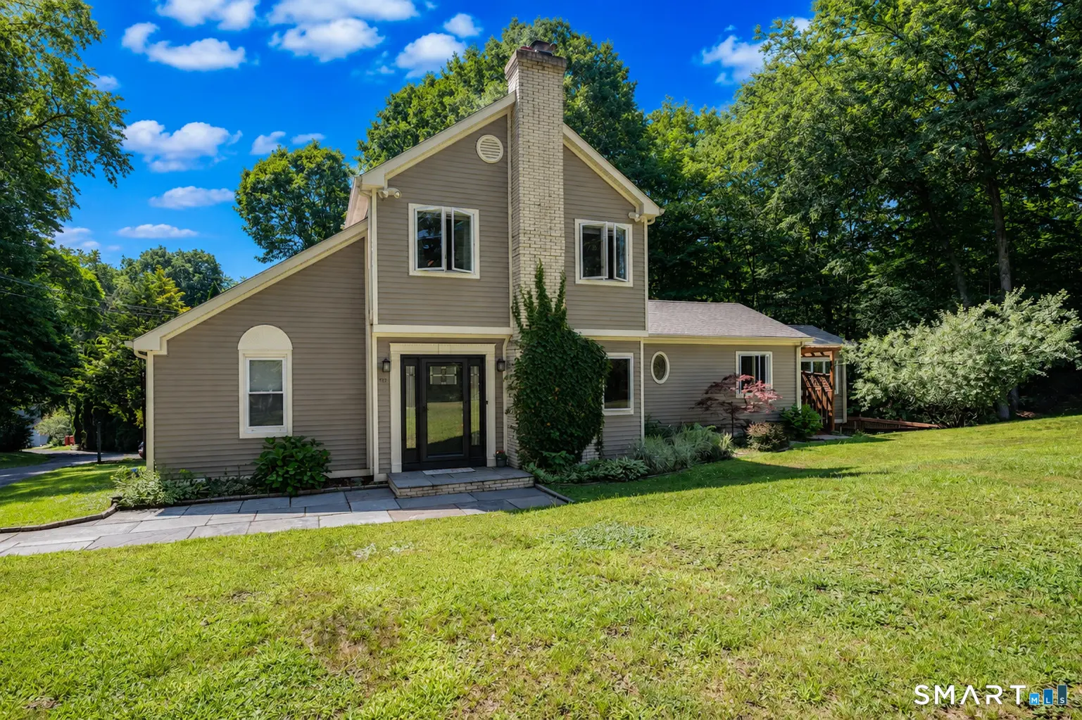 12 Ross Road, Middlefield