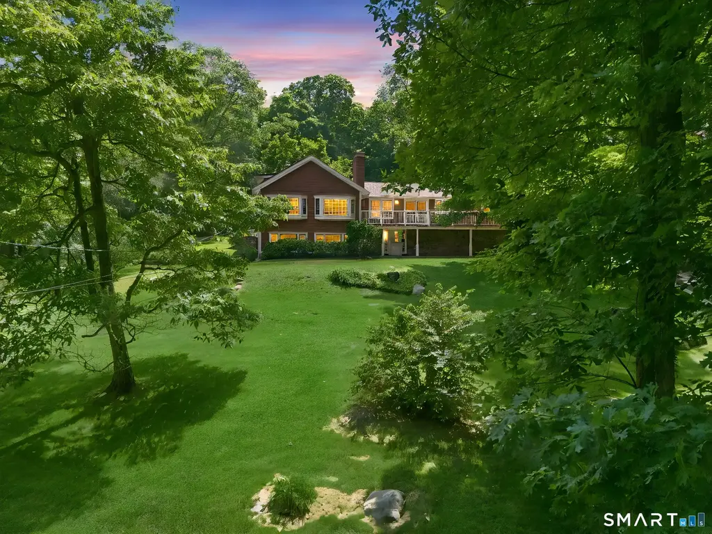 149 Old Redding Road, Redding
