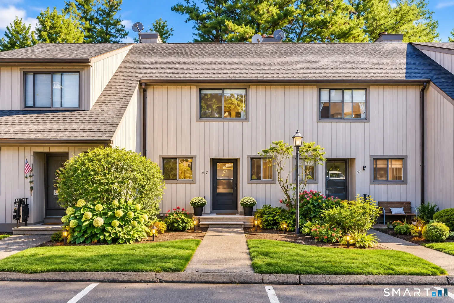 67 Cambridge Court 67, Beacon Falls