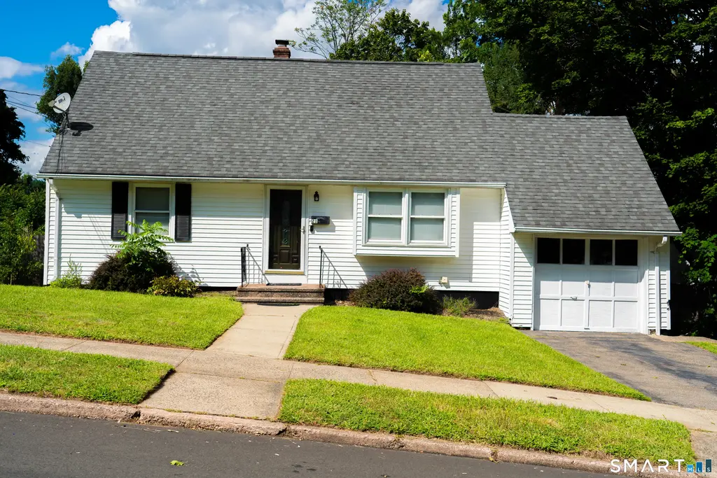 21 Westerfield Road, Hamden