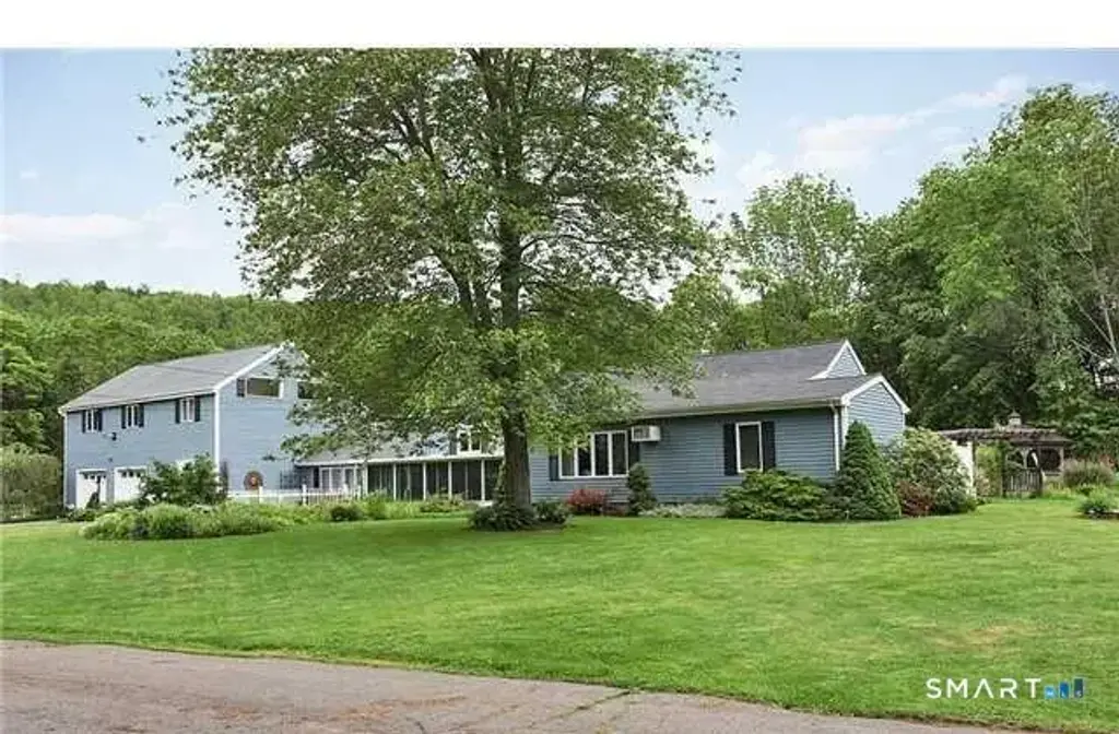 3 Linda Court, North Branford