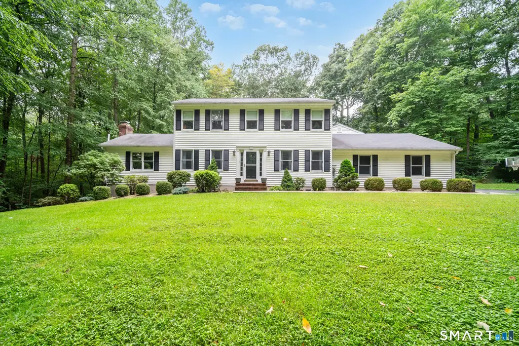 1302 Old Waterbury Road, Southbury