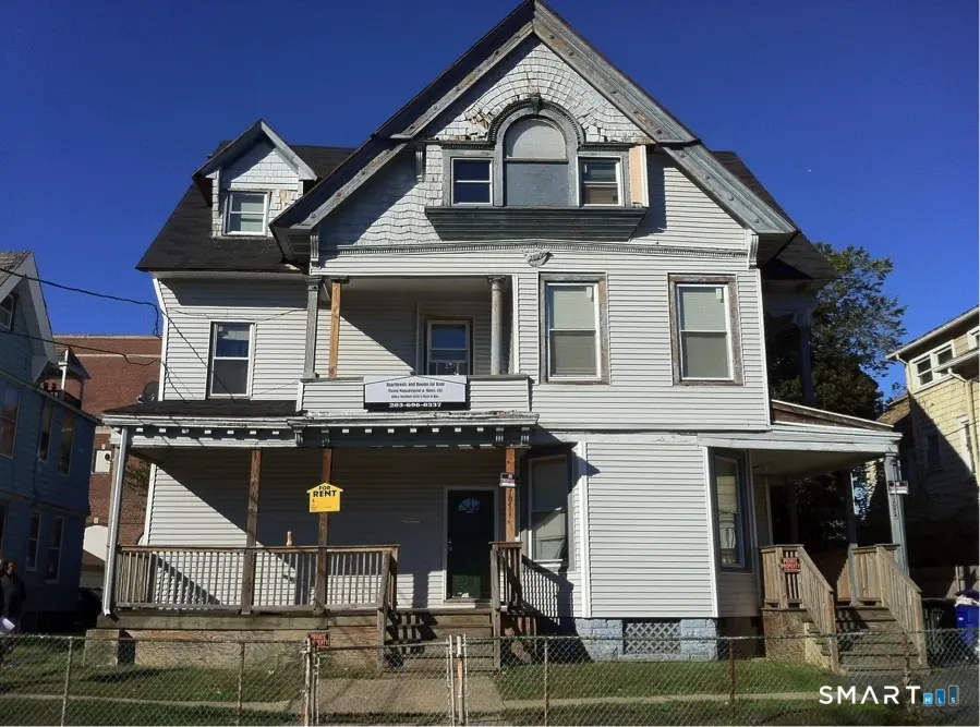1071 Iranistan Avenue 12, Bridgeport