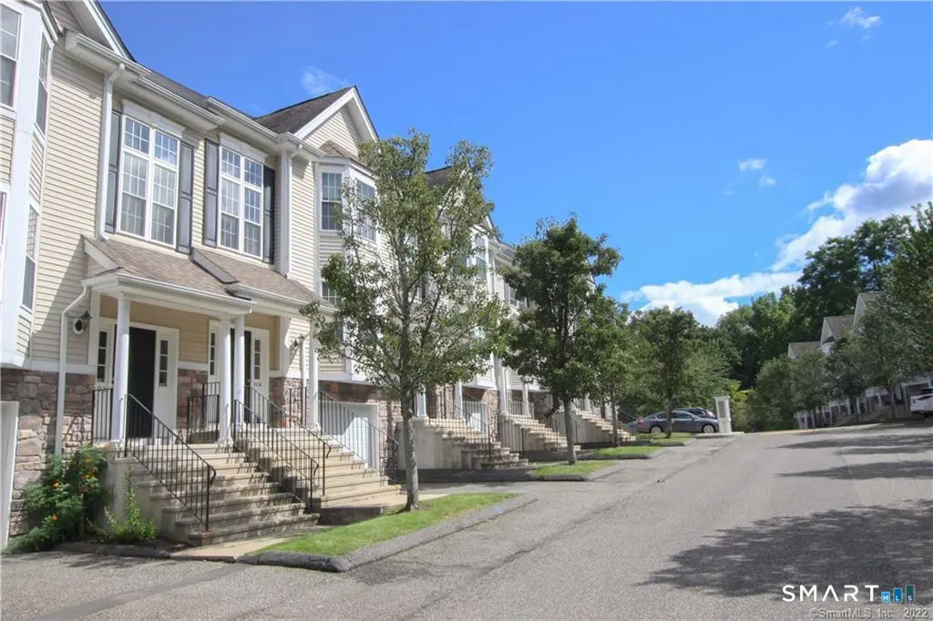 904 Sienna Drive 904, Danbury
