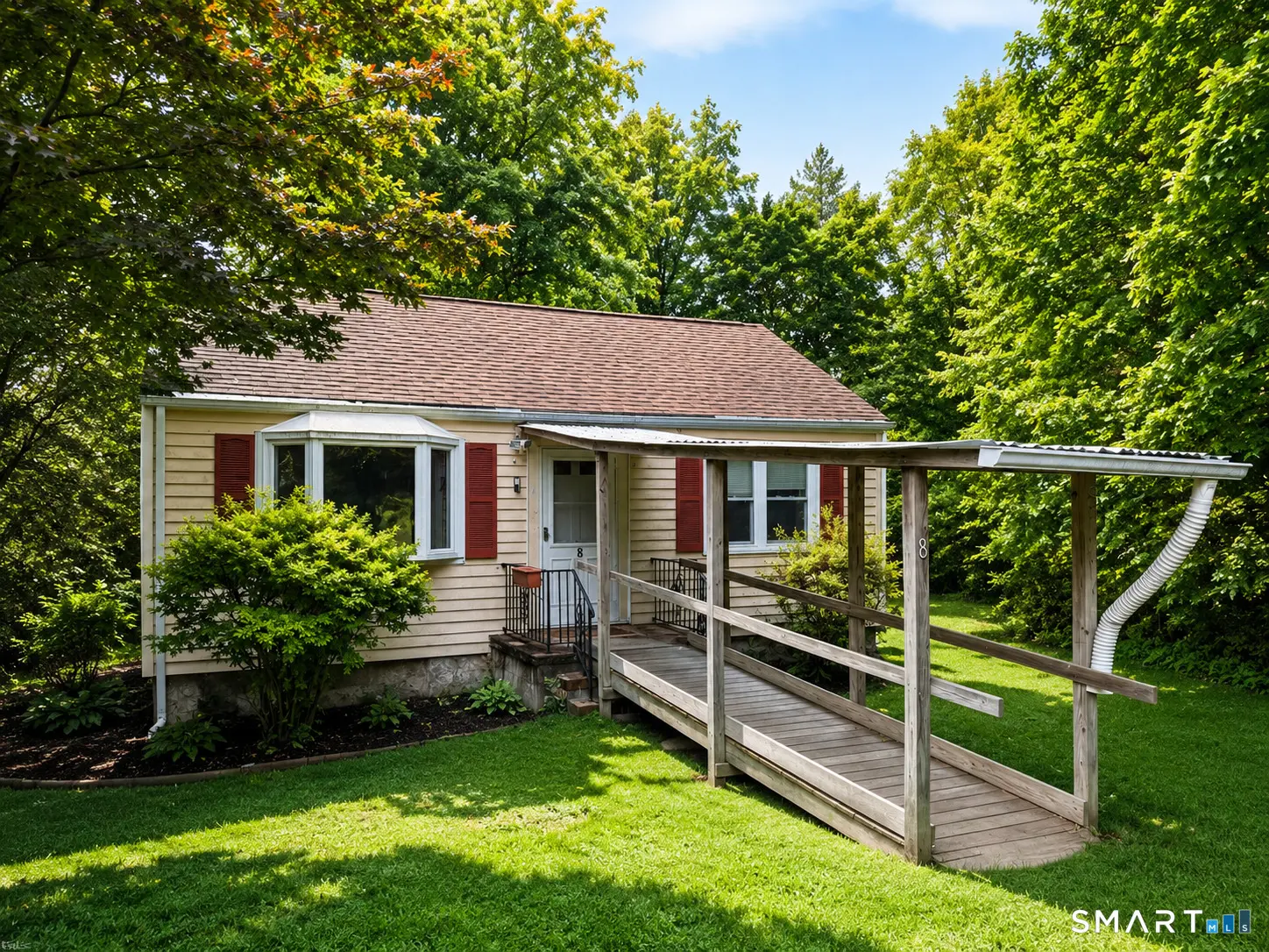 8 Darien Road, New Fairfield