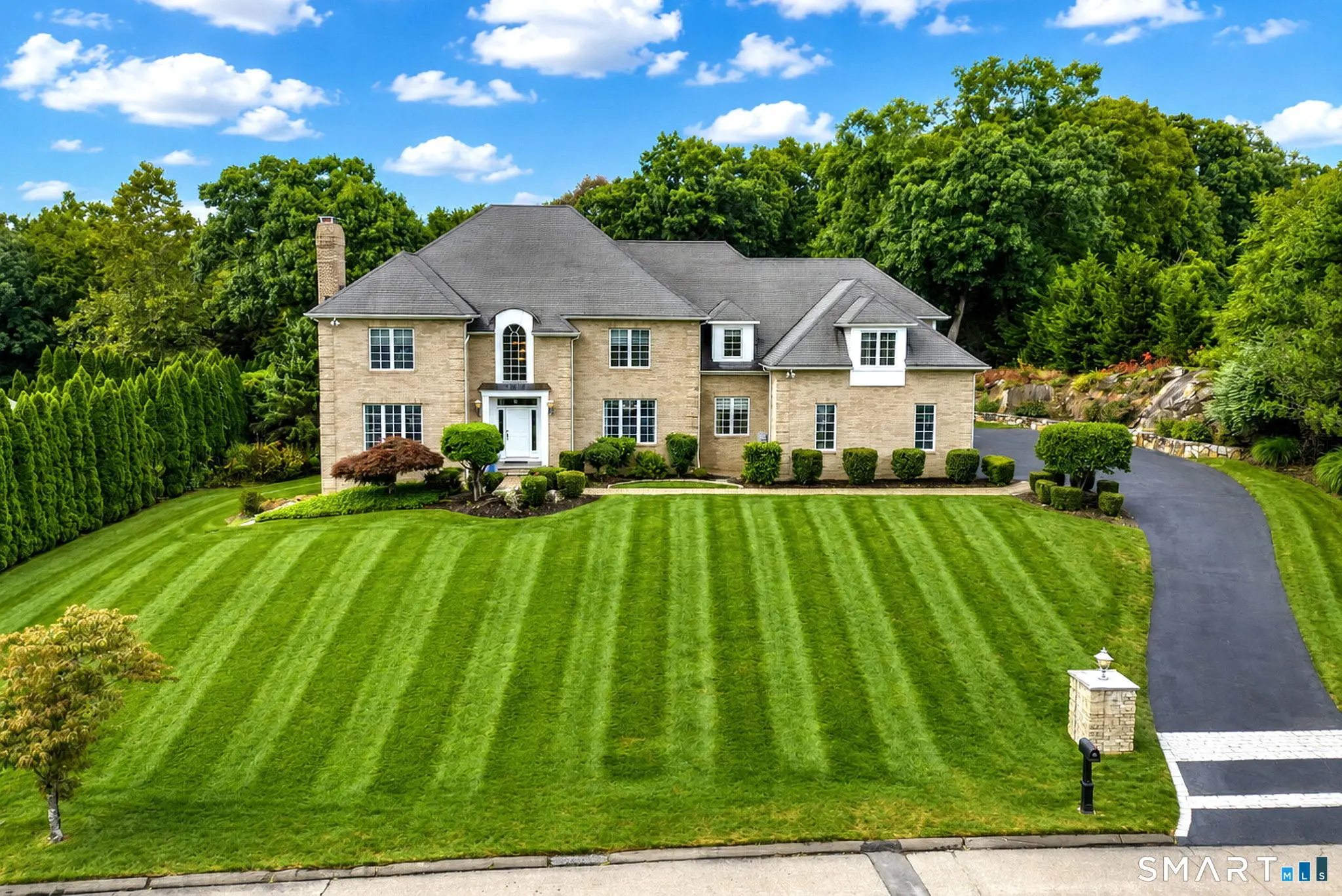914 Rainbow Trail, Orange