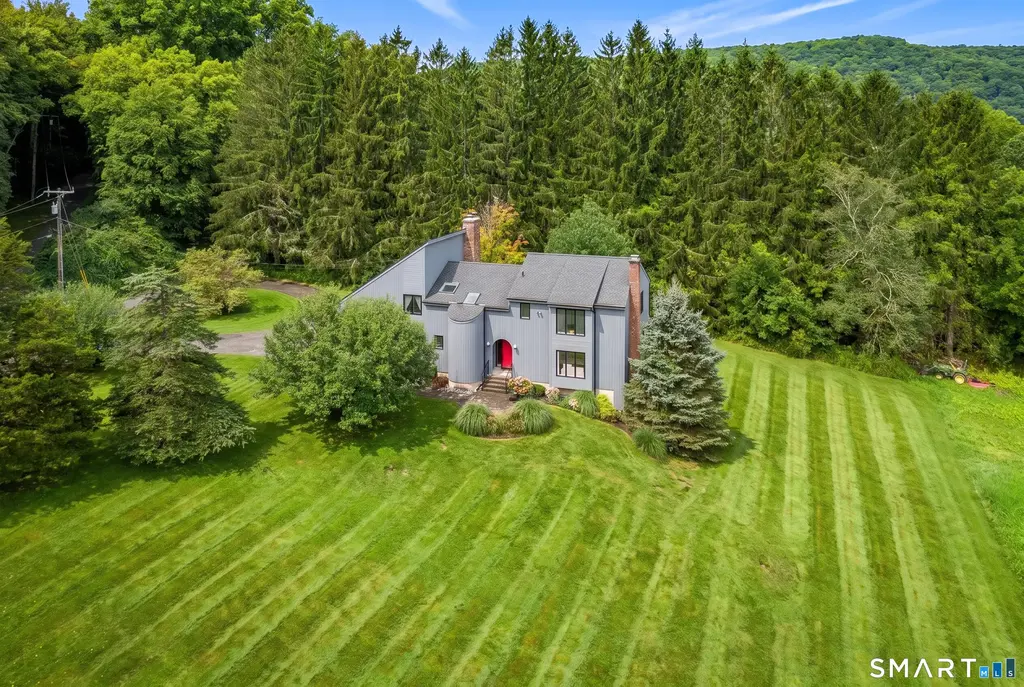 2 Anderson Road West, Sherman