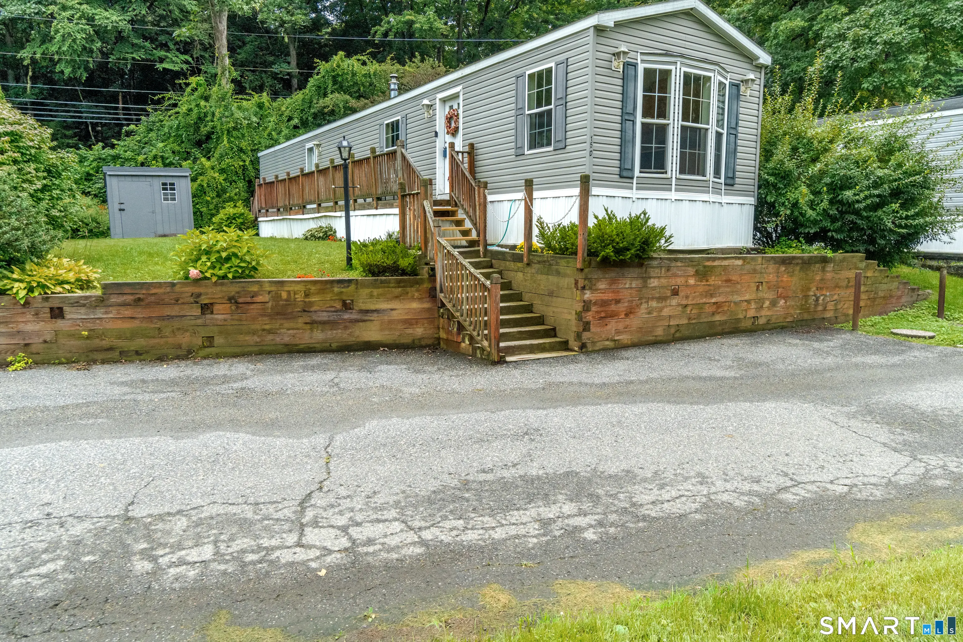 15 Duncan Lane, New Milford