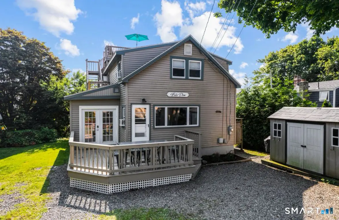 37 Prospect Street, Groton