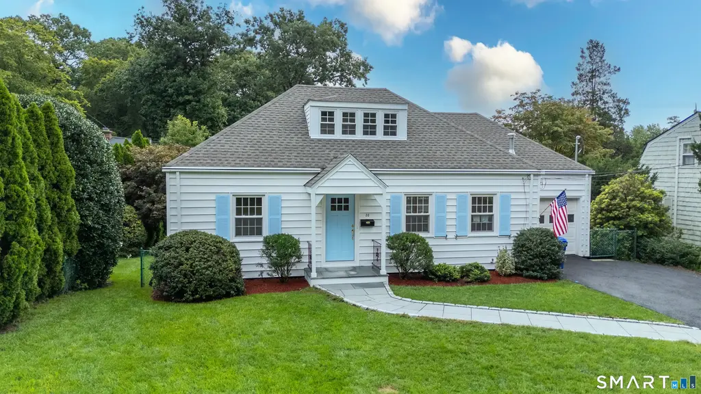 20 Woodlawn Avenue, Norwalk