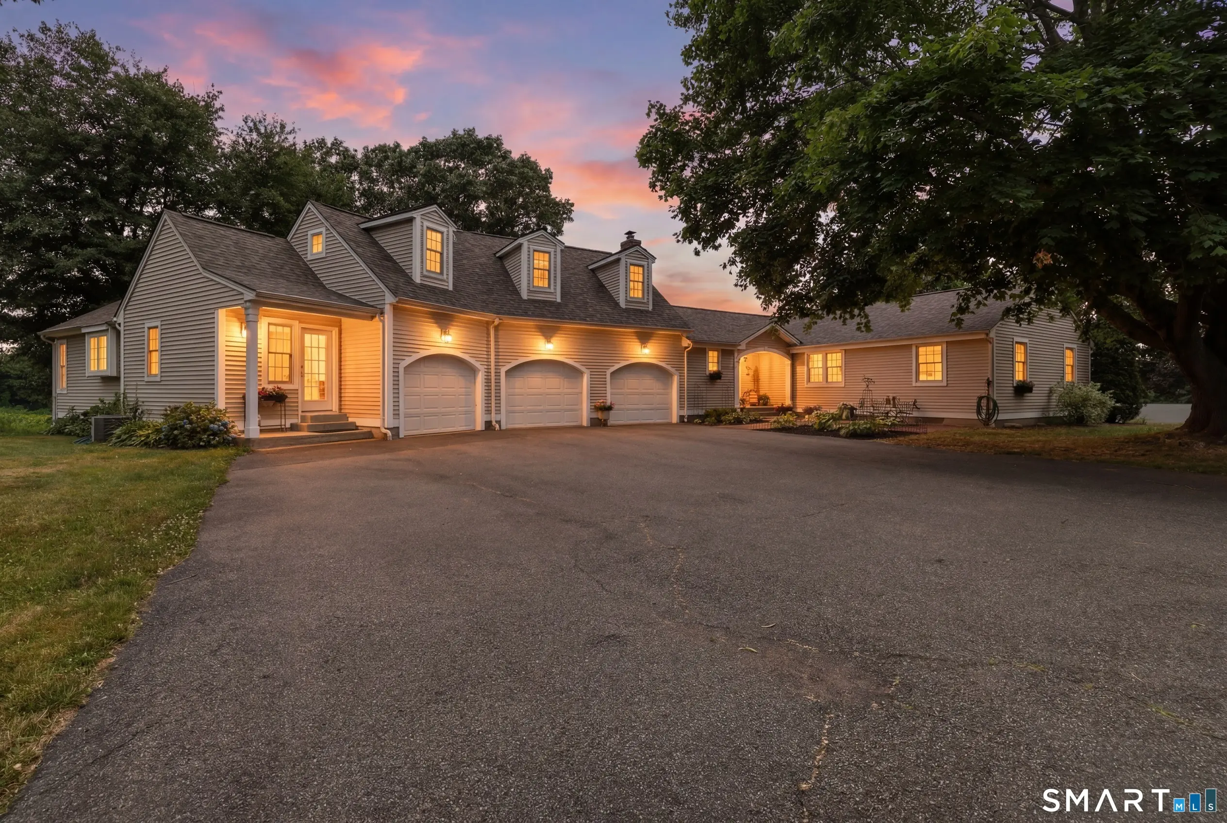 571 Woodland Street, Glastonbury