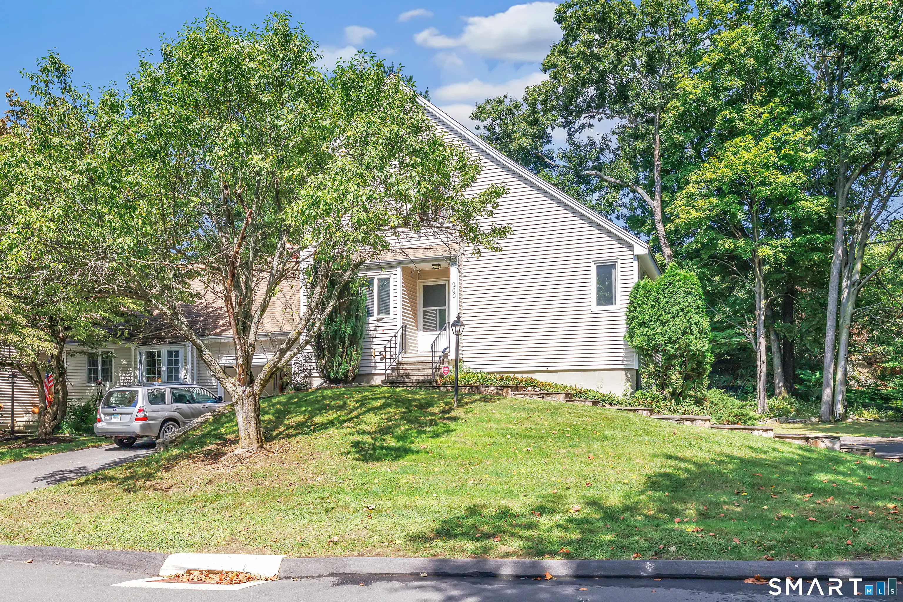 200 Fox Run, Shelton