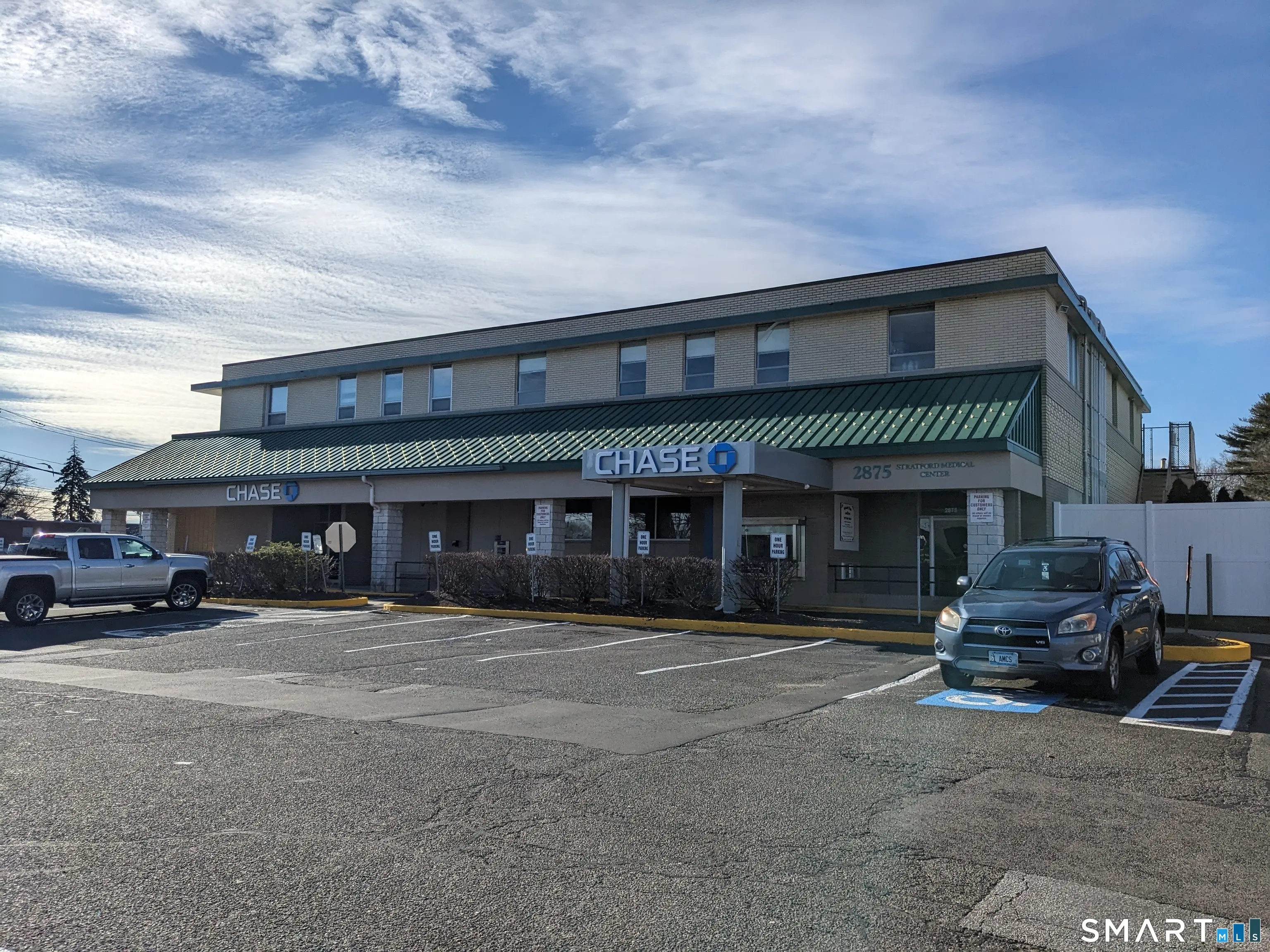 2875 Main Street, Stratford