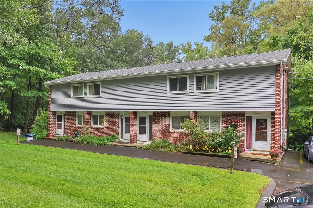 201 Baxter Road C, Mansfield