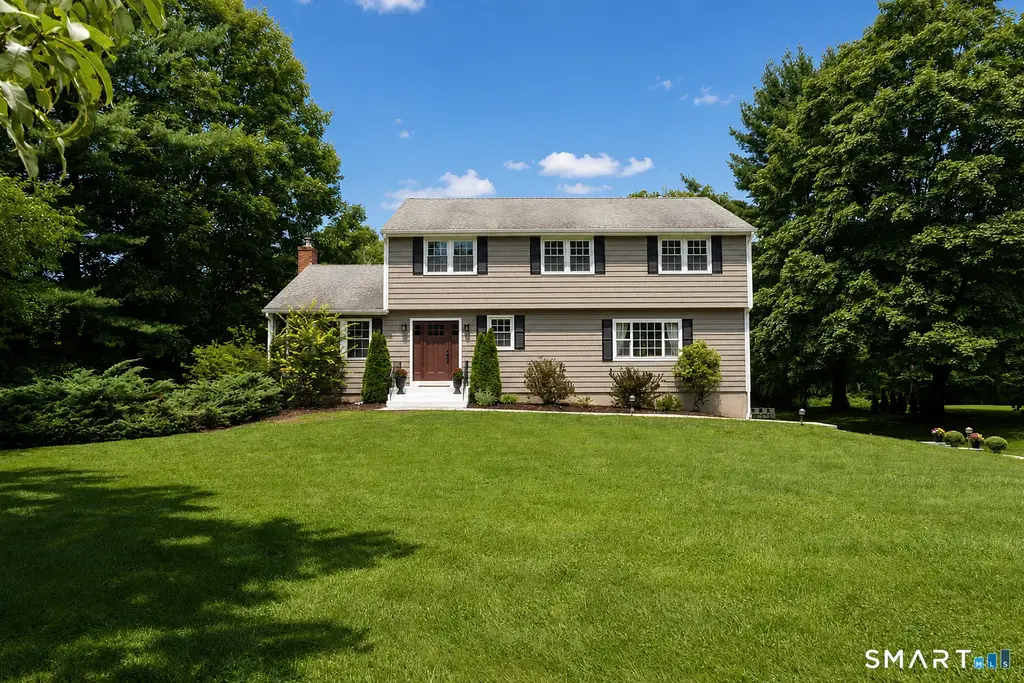 25 Watson Drive, Simsbury