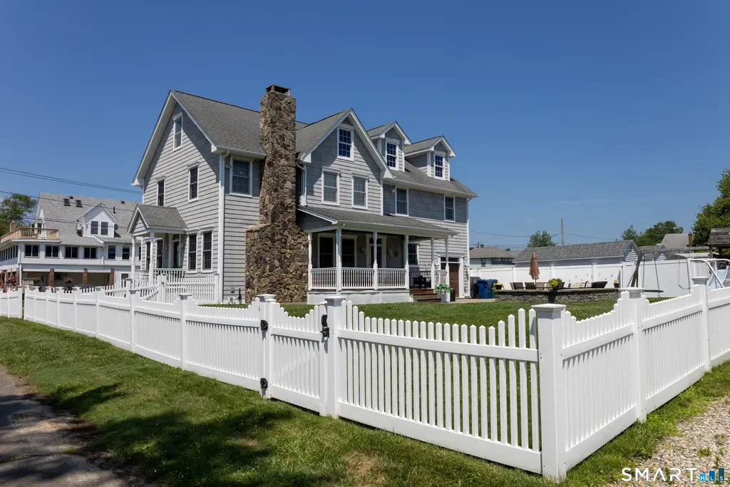 20 Purtill Avenue, Old Lyme