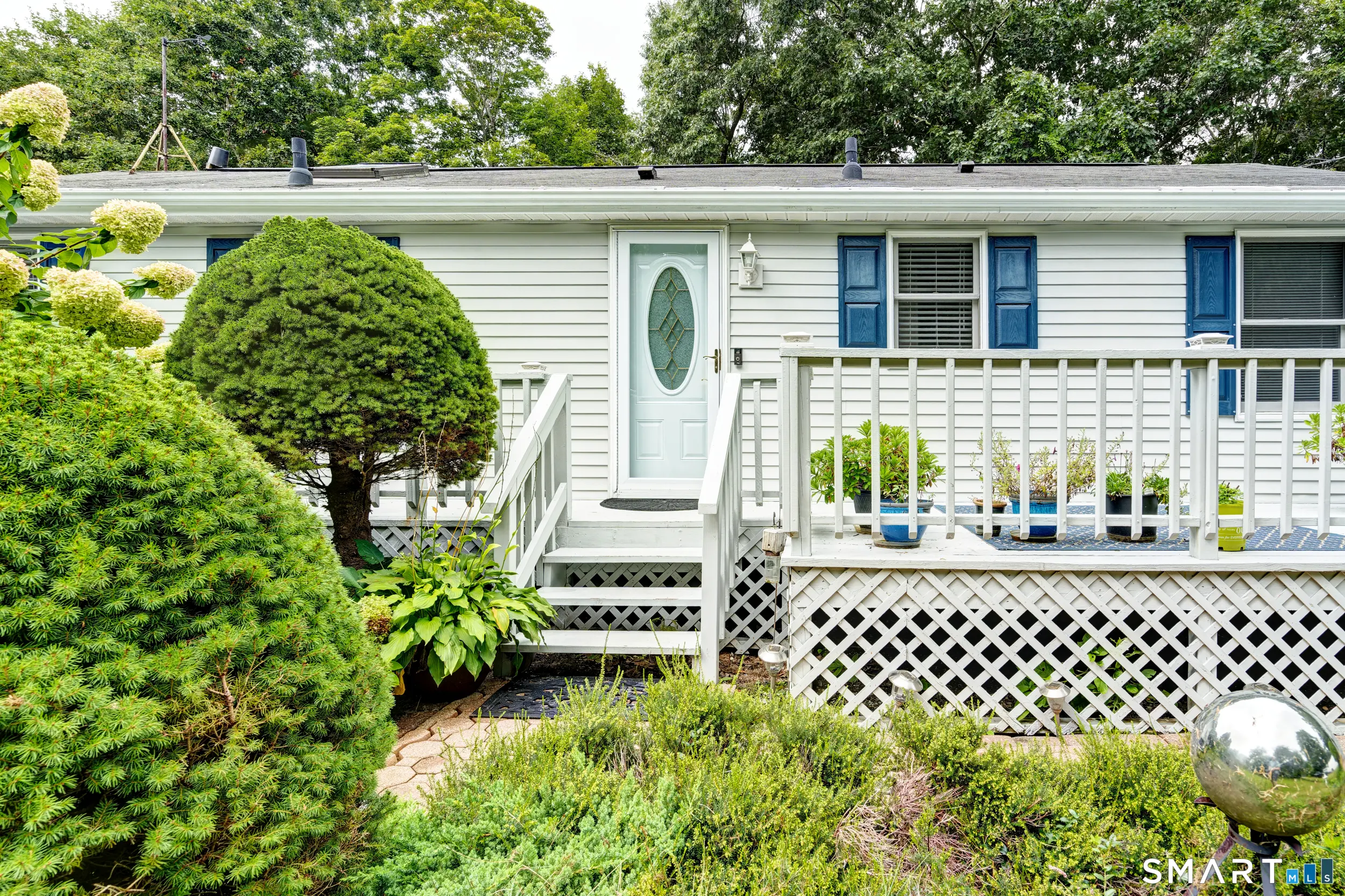 17 Blaine Avenue, Clinton
