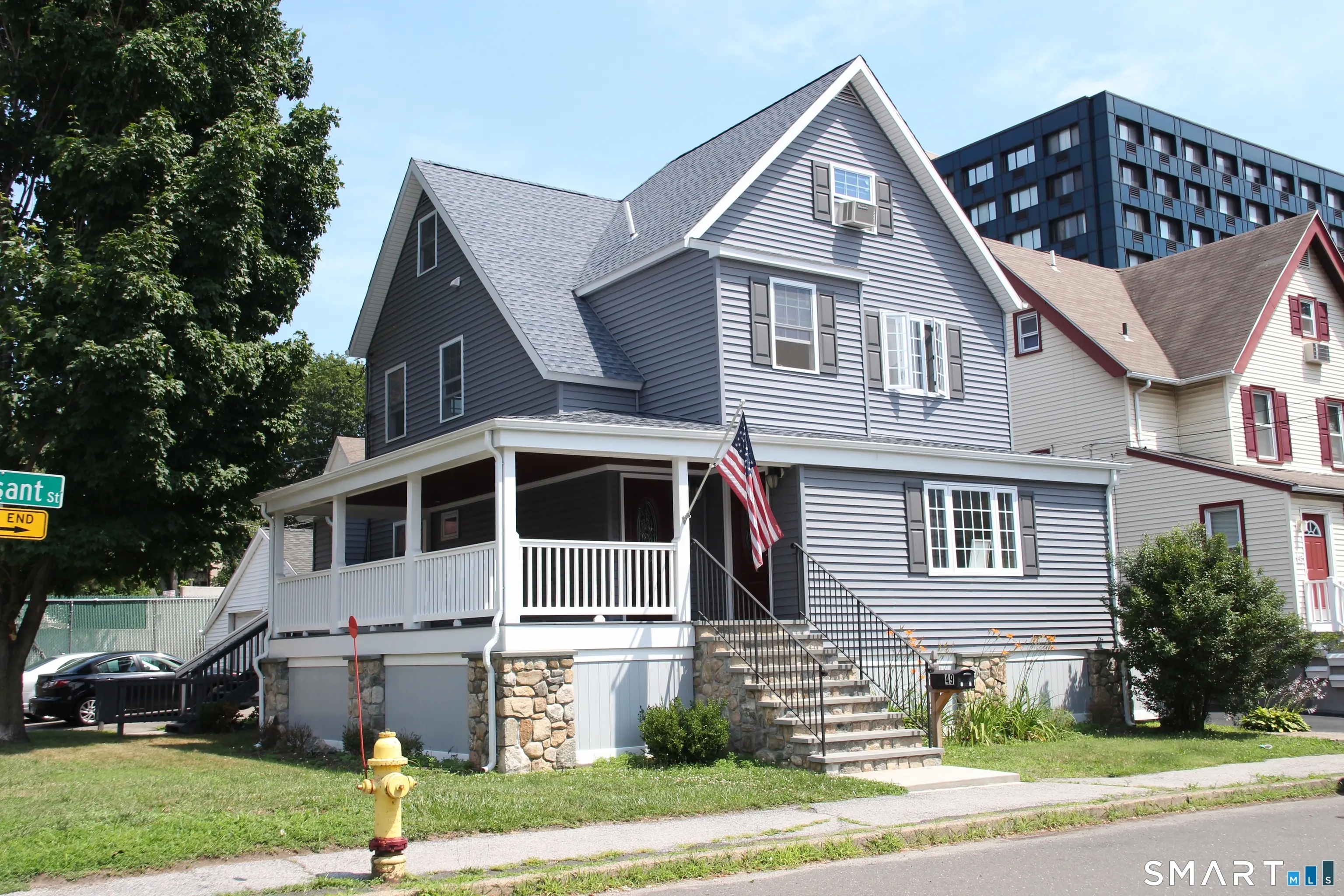 49 Pleasant Street 1, Stamford