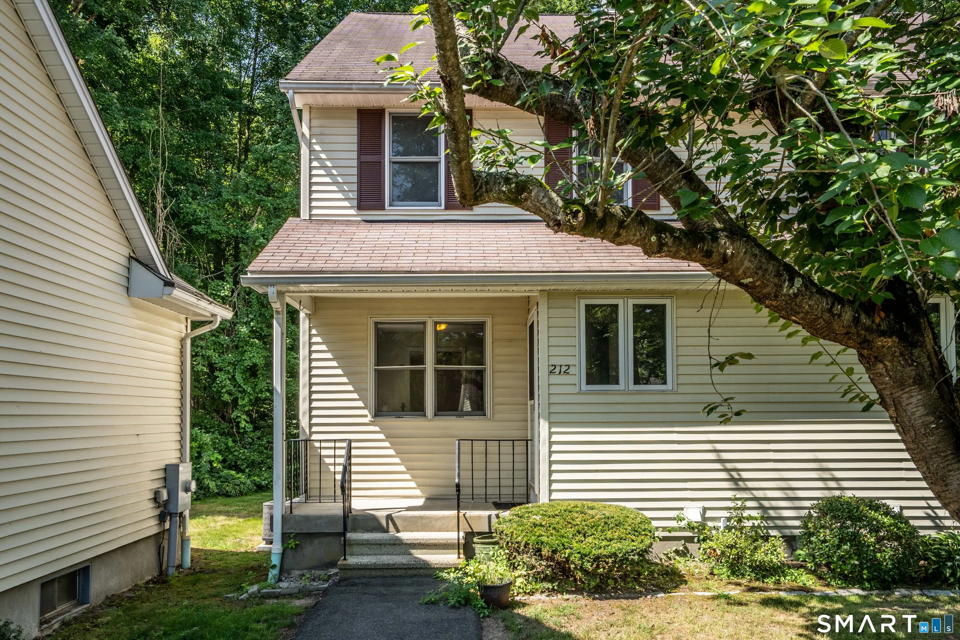 212 Oldefield Farms Road 212, Enfield