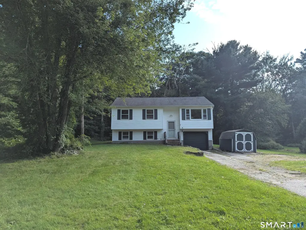 37 Bay Mountain Drive, Griswold