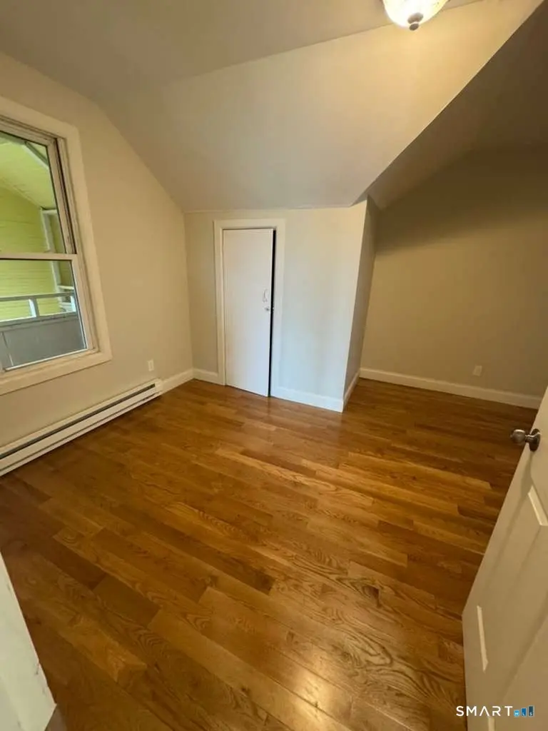 161 Edgewood Avenue, Waterbury