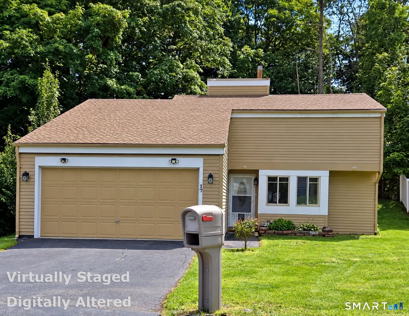17 East Lake Place, Middletown