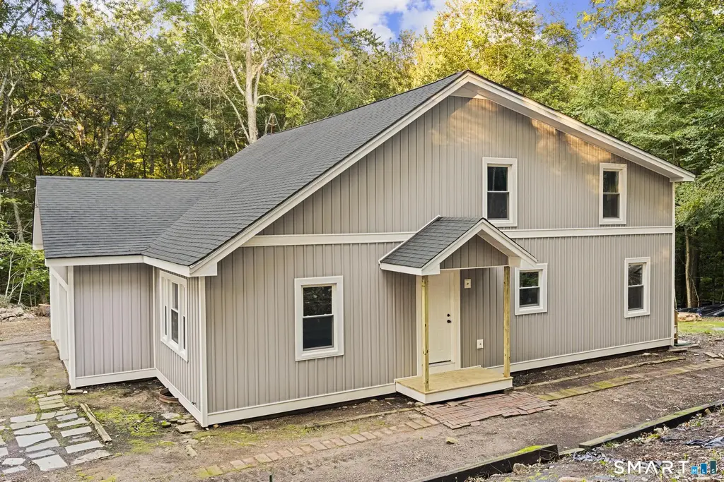 245 Dunk Rock Road, Guilford