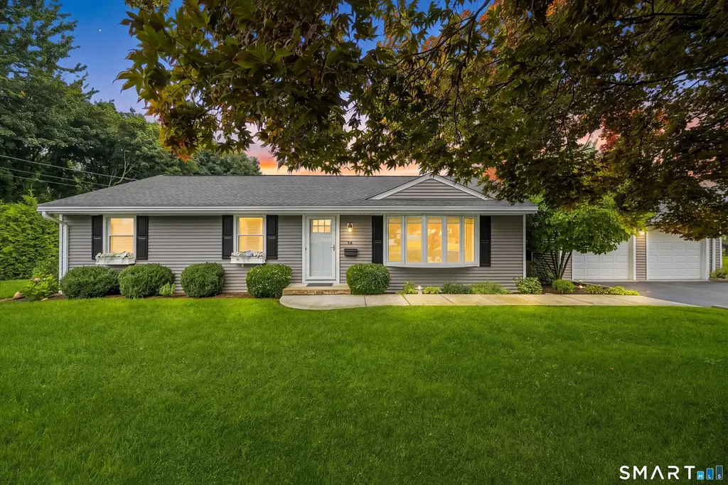 56 Sunrise Avenue, Trumbull