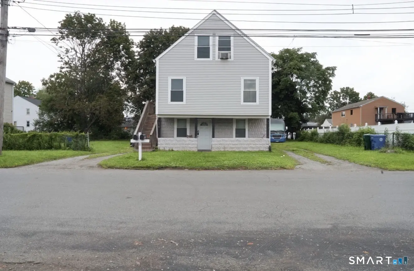 174 Masarik Avenue, Stratford